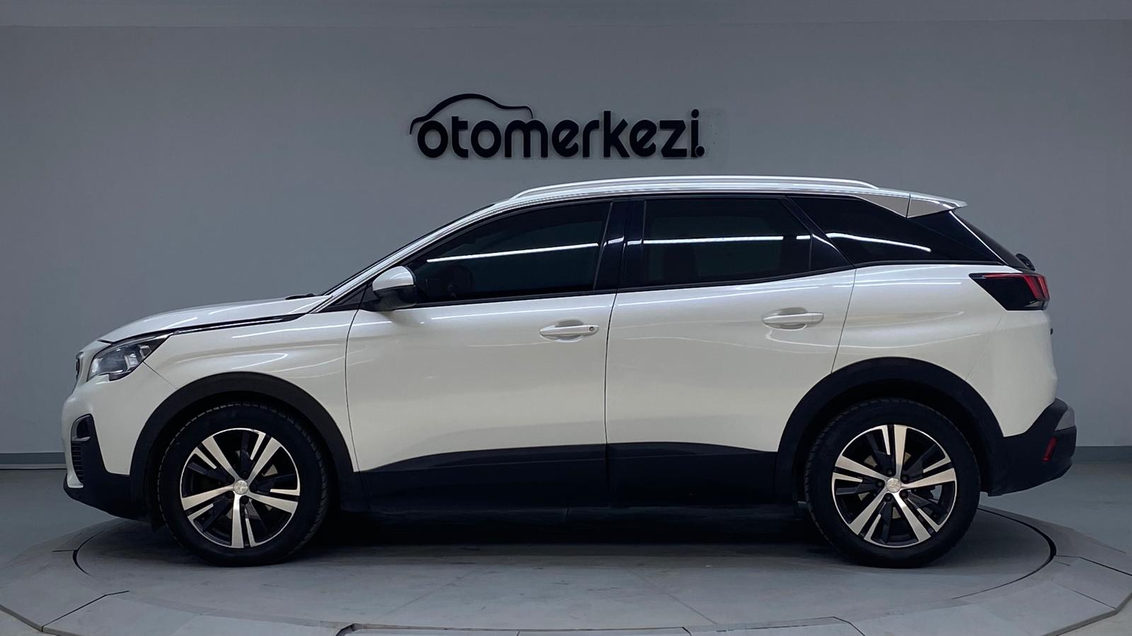 PEUGEOT 3008 6